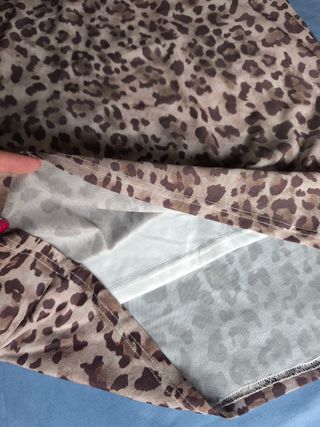 Falda midi leopardo