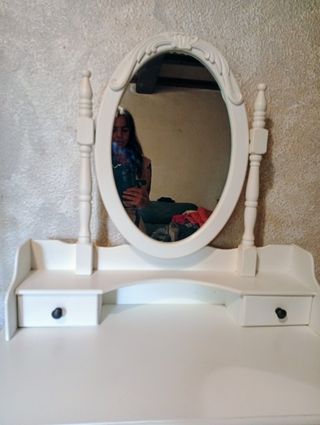 Tocador blanco vintage de madera