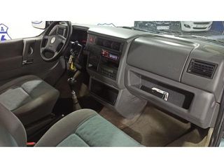 Volkswagen Multivan Trendline 2.5 TDI 110 kW (150 CV)