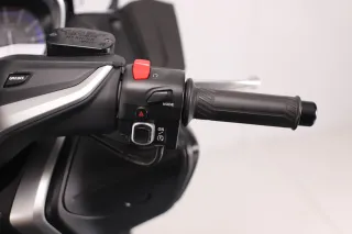 YAMAHA T-MAX 530 DX ABS 2018