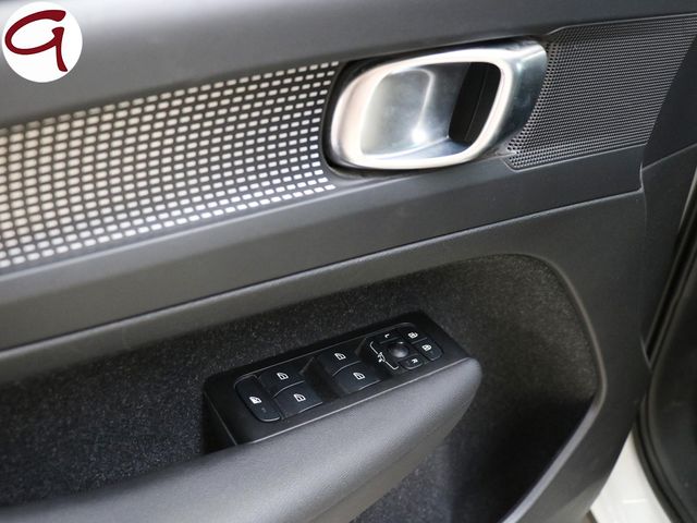 Volvo XC40 T4 Twin Recharge R-Design Auto 155 kW (211 CV)