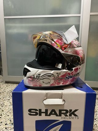 Casco moto Shark mujer floral