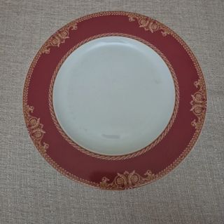 Platos porcelana - rojo beige