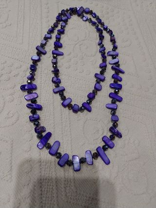 Collar largo morado - piedras cristal