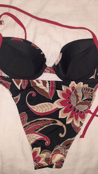 Biquini CALEDONIA rojo-negro