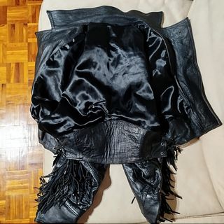 #042 Cazadora ViNTAGE  motorista cuero negro 1992