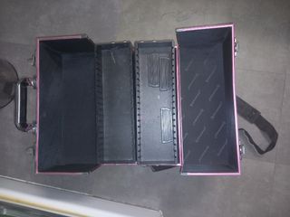 Maletín maquillaje rosa metalizado 