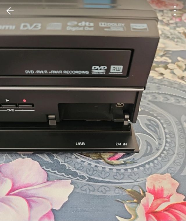 Toshiba DVR-80KF VHS a DVD, HDMI, USB
