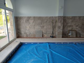 Cobertor piscina azul enrollable