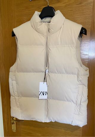 Chaleco acolchado beige Zara hombre