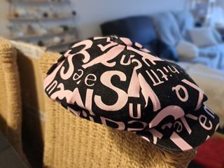 Boina negra y rosa original