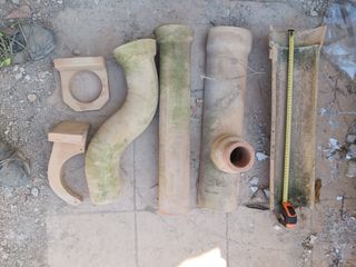 Materiales construcción: Tejas, vigas, ventanas