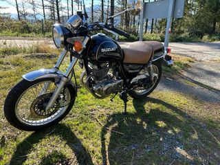 Suzuki TU250X: Moto clásica