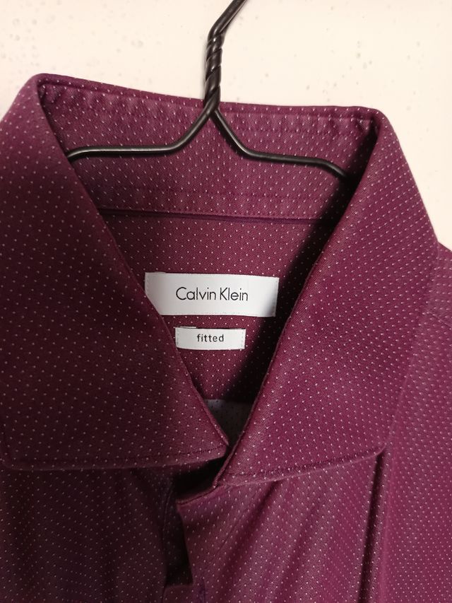 Camisa Calvin Klein morada