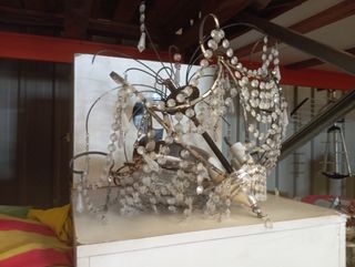 Lampara antigua porcelana Y 3 cristal a medias