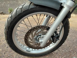 BMW F650 GS - Moto negra