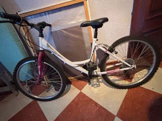 Bicicleta montaña niña 24" blanca