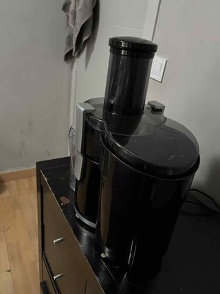 Extractora Cecotec JuicerFresh