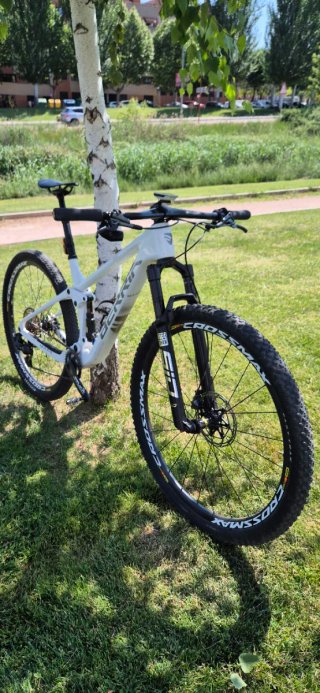 Bicicleta BERRIA MAKO MTB 29" Carbono