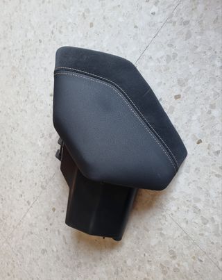 Guantera Yamaha XMAX 2024