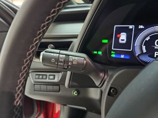 Lexus UX 2.0 250h Business