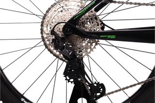 HEAD Adapt Edge II talla L