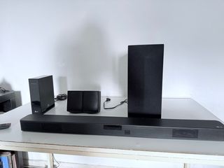 Barra sonido LG SN4R 4.1 con Subwoofer inalámbrico