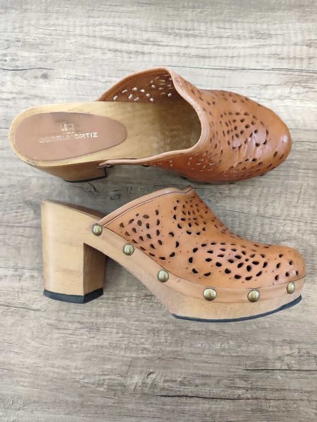 Zuecos Gloria Ortiz Marrón