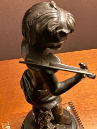 Figura bronce niño violinista 25cms alto