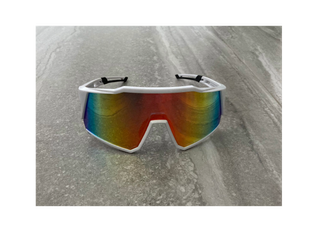 Gafas sol deportivas blancas doradas