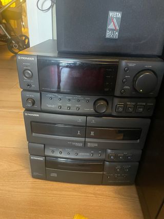 Minicadena Pioneer del año 1990.