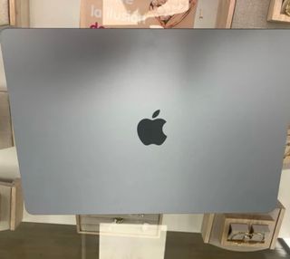 MACBOOK AIR M4 