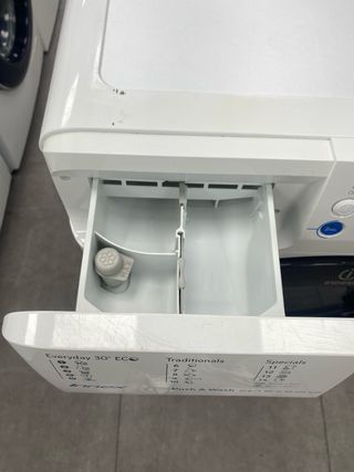 indesit lavadora clase D 9kg 1200rpm carga frontal