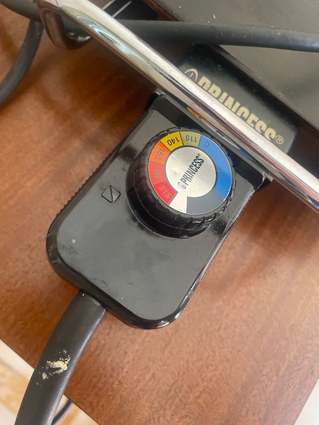 Plancha Princess eléctrica