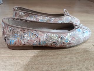 Bailarinas multicolor talla 40.Usadas una vez.