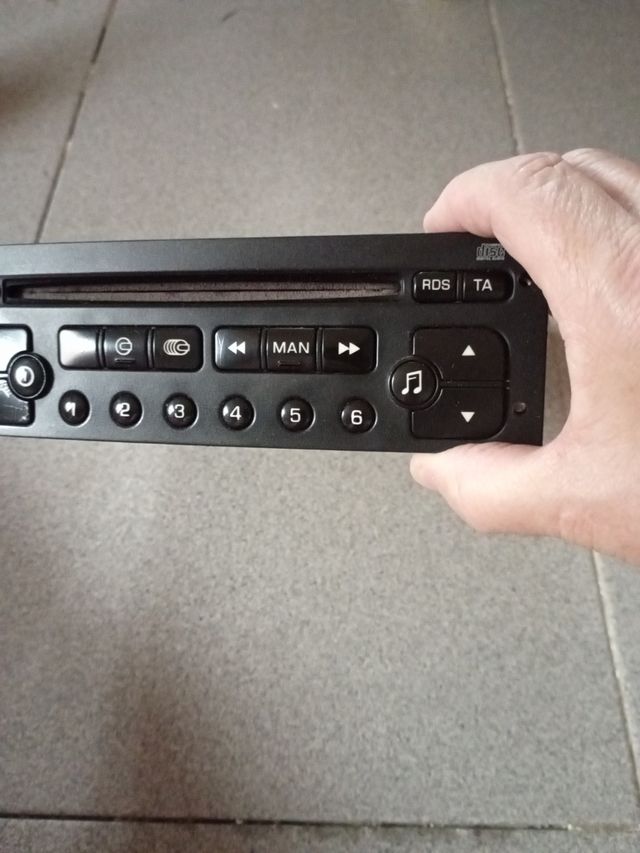 Ràdio coche CLARION