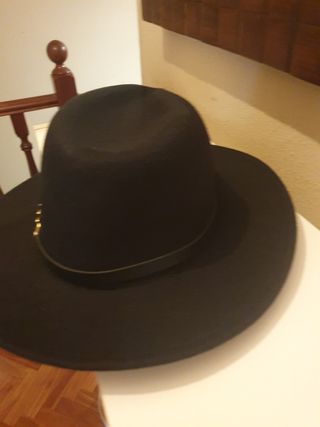 Sombrero fedora negro dorado