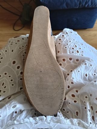 Sandalias Carolina Herrera beige