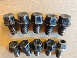 10 tornillos rueda + tuerca VW T3