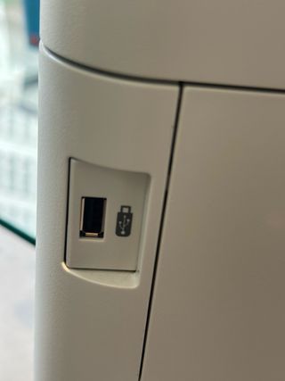 Impresora Brother MFC-L2750CDW SE HA USADO 2 VECES