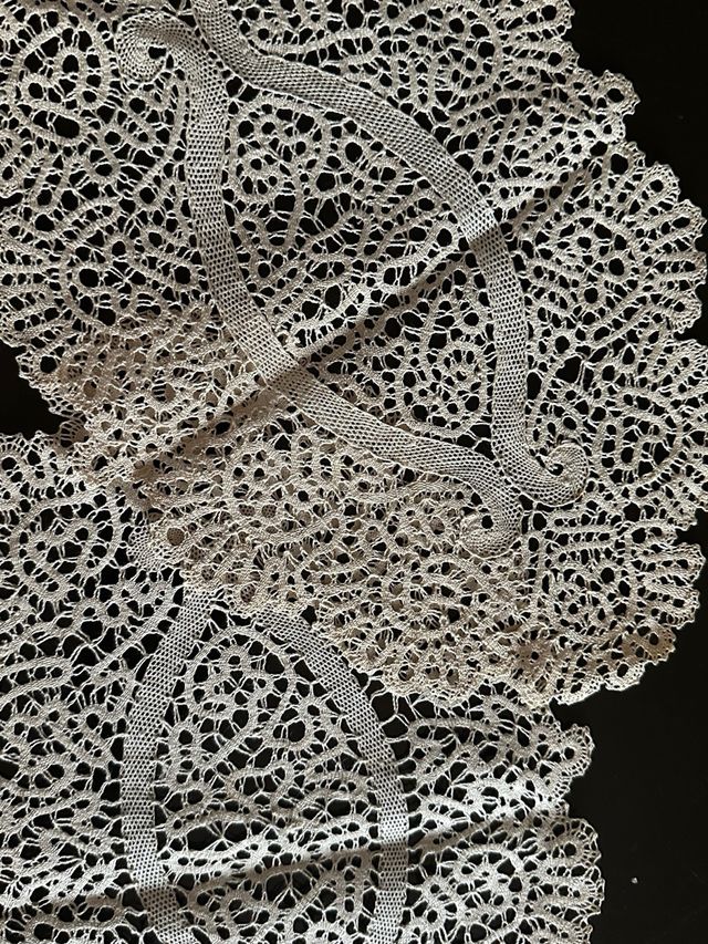 Centrini tombolo fatti a mano