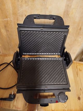Sandwichera eléctrica