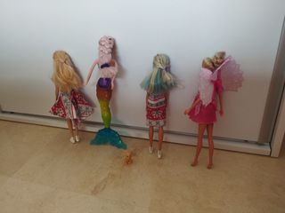 4 Muñecas Barbie - Vestidos Variados