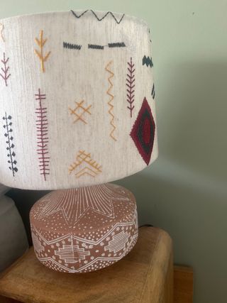 Lámpara mesilla - beige y marrón