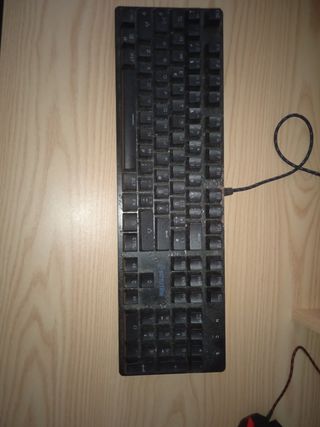 Teclado BATTLETRON 