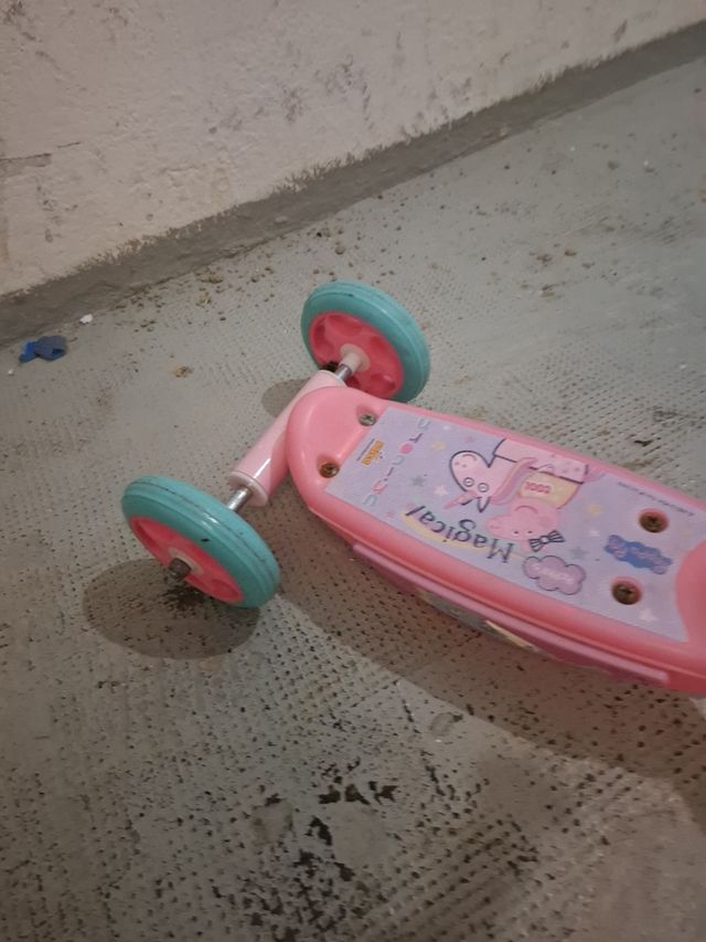 Patinete infantil rosa Peppa Pig