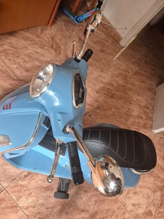 Moto scooter infantil