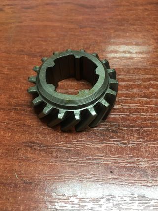 Piñon 2a Velocidad Seat 600 de 18 Dientes