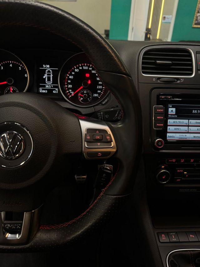 Volkswagen Golf 2011