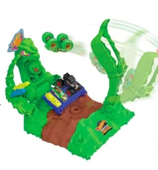   2 sets Hot Wheels Monster Trucks